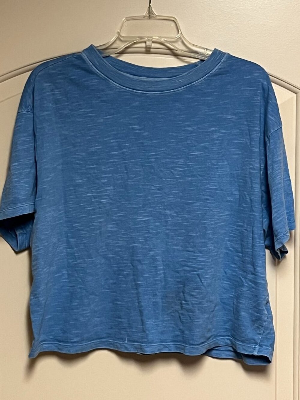 Universal Thread Women's short Shirt Size L
